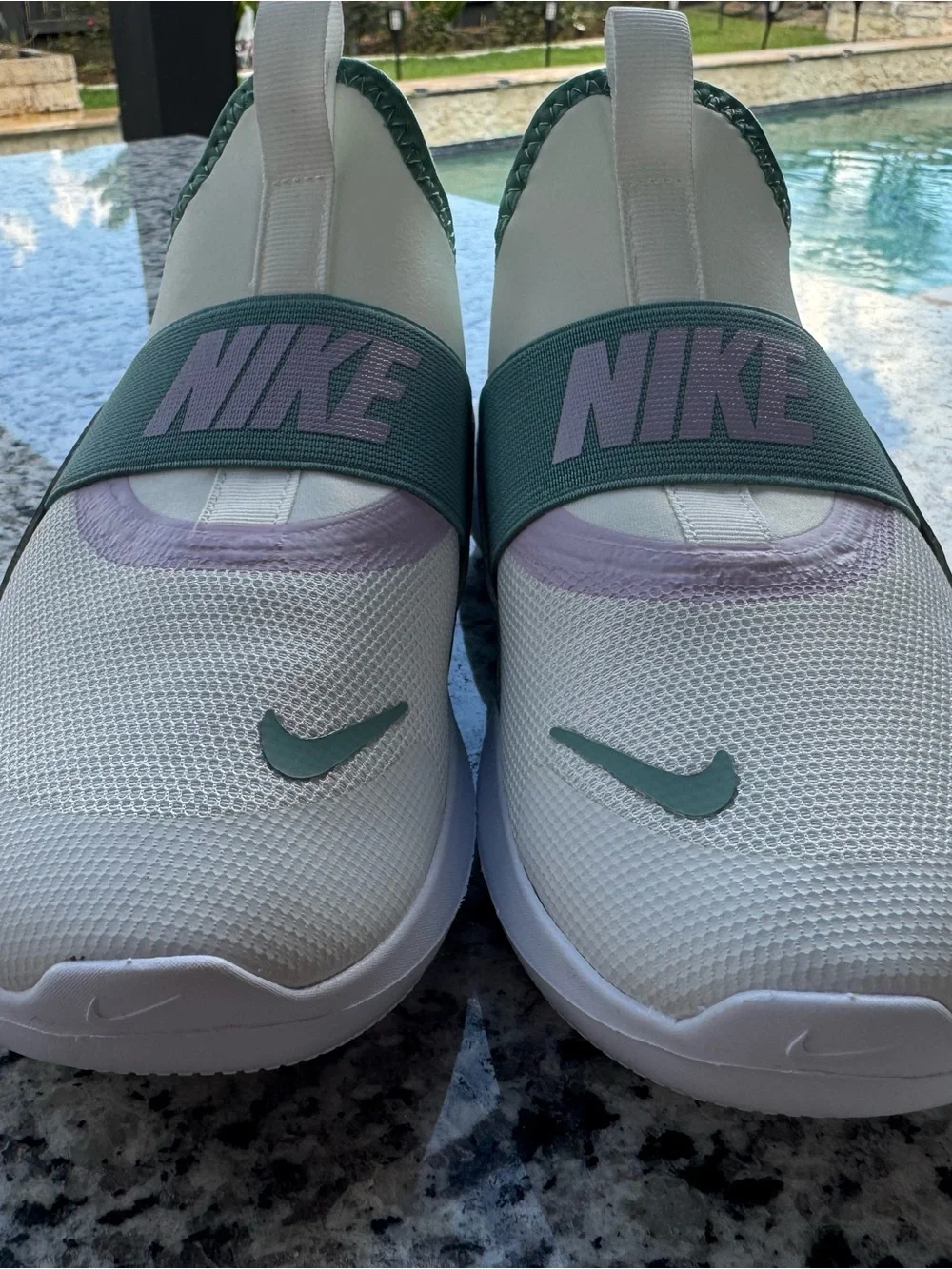Nike sleek slip